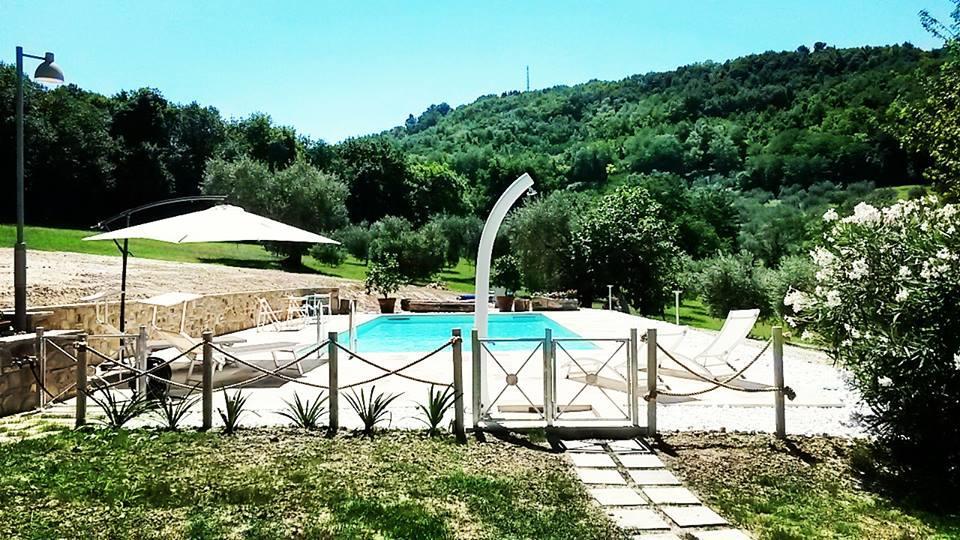 Agriturismo La Barca Nel Bosco Rosciano  Ngoại thất bức ảnh
